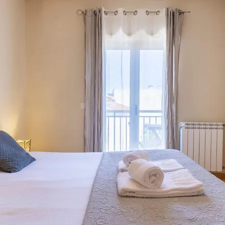 Apartment T2 *